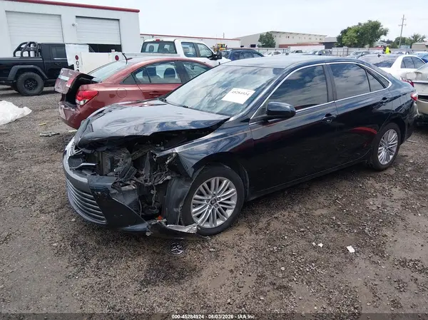 4T1BF1FKXHU445853 2017 TOYOTA CAMRY - Image 2