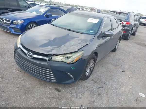 4T1BF1FKXHU448574 2017 TOYOTA CAMRY - Image 2