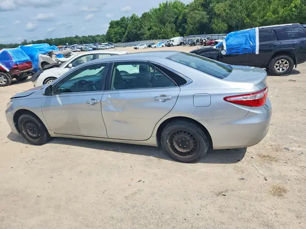 4T1BF1FKXHU451118 2017 TOYOTA CAMRY - Image 2