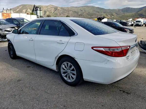 4T1BF1FKXHU453323 2017 TOYOTA CAMRY - Image 2