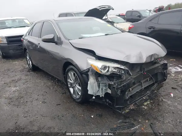 4T1BF1FKXHU454147 2017 TOYOTA CAMRY - Image 1