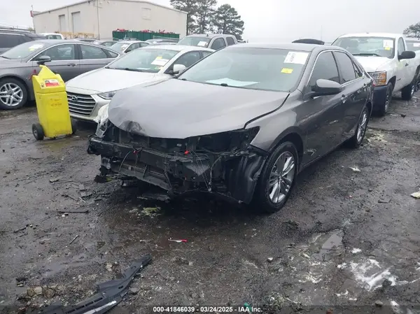 4T1BF1FKXHU454147 2017 TOYOTA CAMRY - Image 2