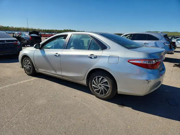 4T1BF1FKXHU617721 2017 TOYOTA CAMRY - Image 2
