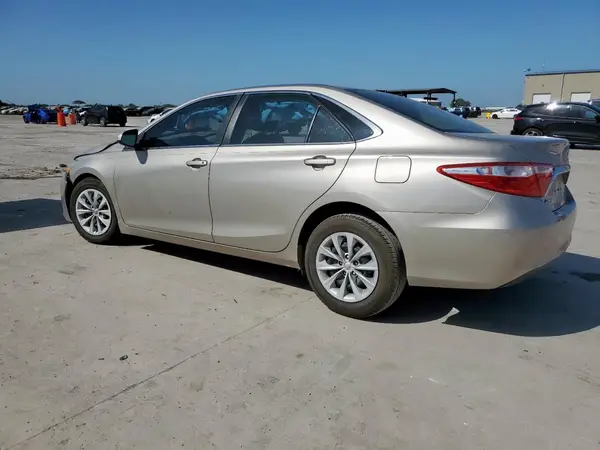 4T1BF1FKXHU619100 2017 TOYOTA CAMRY - Image 2
