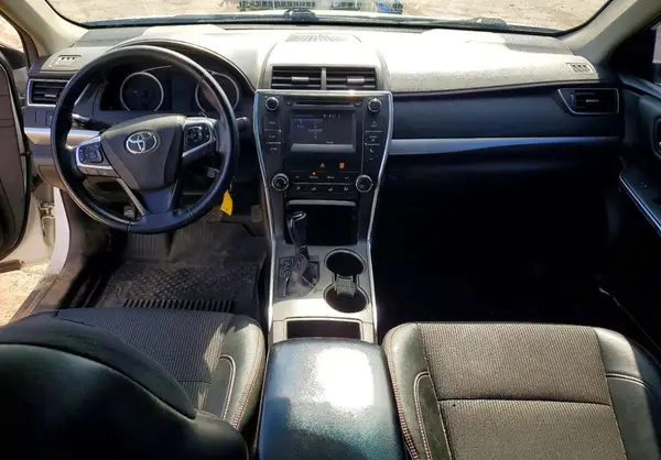 4T1BF1FKXHU621638 2017 TOYOTA CAMRY - Image 8