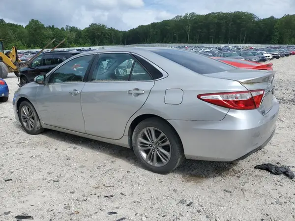 4T1BF1FKXHU624197 2017 TOYOTA CAMRY - Image 2