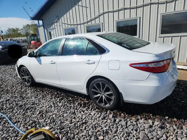 4T1BF1FKXHU624880 2017 TOYOTA CAMRY - Image 2