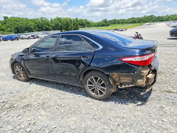 4T1BF1FKXHU629058 2017 TOYOTA CAMRY - Image 2