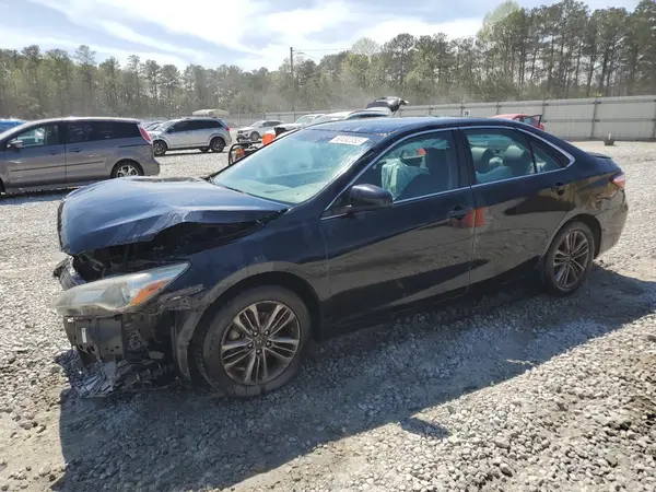 4T1BF1FKXHU630677 2017 TOYOTA CAMRY - Image 1