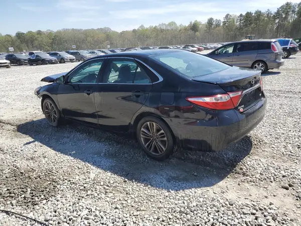 4T1BF1FKXHU630677 2017 TOYOTA CAMRY - Image 2