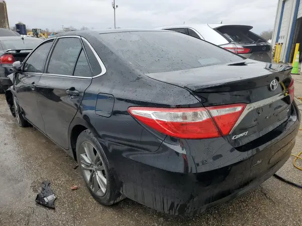 4T1BF1FKXHU636527 2017 TOYOTA CAMRY - Image 2