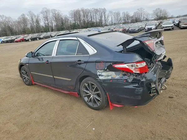 4T1BF1FKXHU636902 2017 TOYOTA CAMRY - Image 2