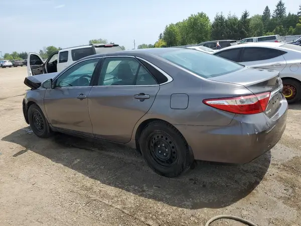 4T1BF1FKXHU638357 2017 TOYOTA CAMRY - Image 2