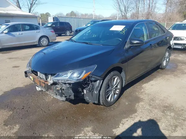 4T1BF1FKXHU638620 2017 TOYOTA CAMRY - Image 2