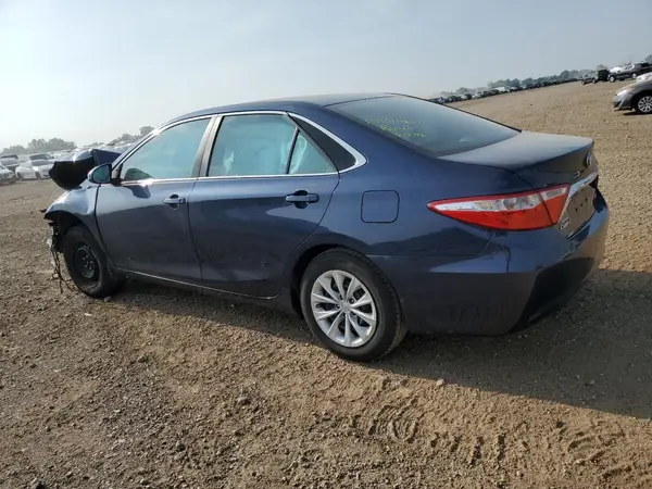 4T1BF1FKXHU638729 2017 TOYOTA CAMRY - Image 2