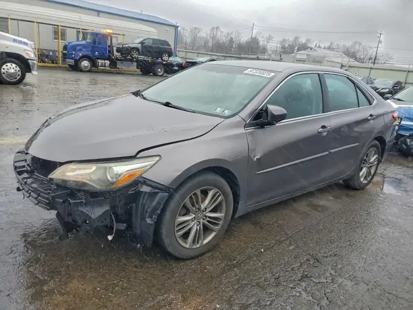 4T1BF1FKXHU639718 2017 TOYOTA CAMRY - Image 1