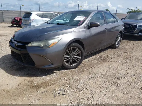 4T1BF1FKXHU641288 2017 TOYOTA CAMRY - Image 2