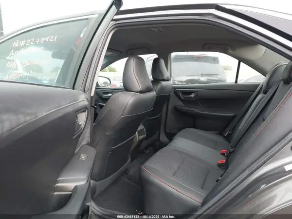 4T1BF1FKXHU642019 2017 TOYOTA CAMRY - Image 8