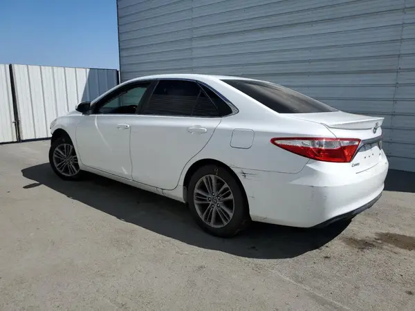 4T1BF1FKXHU642814 2017 TOYOTA CAMRY - Image 2