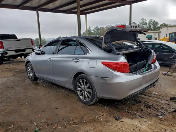 4T1BF1FKXHU643137 2017 TOYOTA CAMRY - Image 2