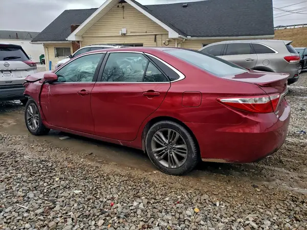 4T1BF1FKXHU644661 2017 TOYOTA CAMRY - Image 2
