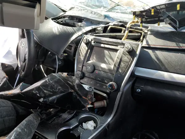 4T1BF1FKXHU646281 2017 TOYOTA CAMRY - Image 8