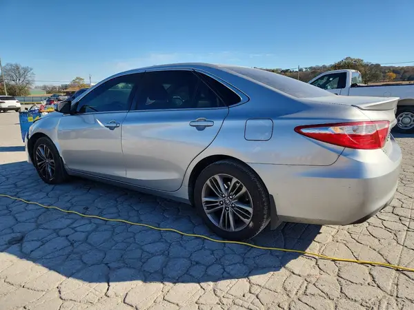 4T1BF1FKXHU649987 2017 TOYOTA CAMRY - Image 2