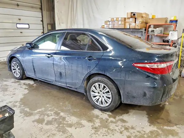 4T1BF1FKXHU652517 2017 TOYOTA CAMRY - Image 2