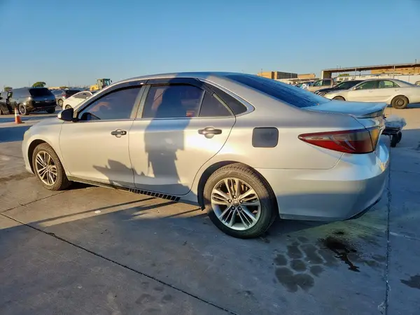 4T1BF1FKXHU653375 2017 TOYOTA CAMRY - Image 2