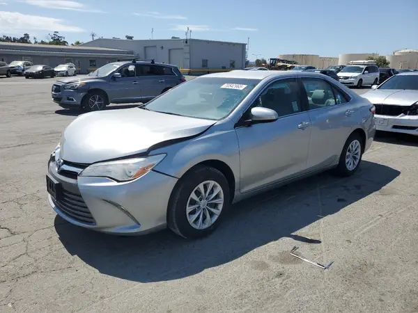 4T1BF1FKXHU654543 2017 TOYOTA CAMRY - Image 1