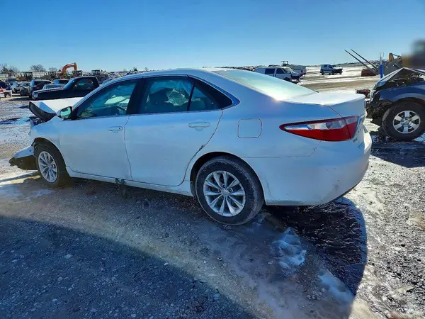 4T1BF1FKXHU655014 2017 TOYOTA CAMRY - Image 2