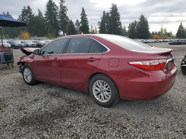 4T1BF1FKXHU657930 2017 TOYOTA CAMRY - Image 2