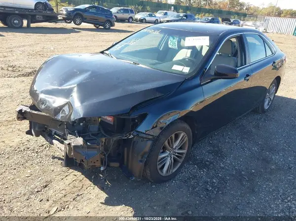 4T1BF1FKXHU658401 2017 TOYOTA CAMRY - Image 2