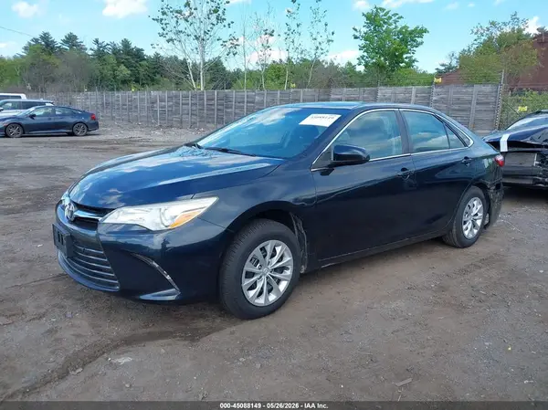 4T1BF1FKXHU659886 2017 TOYOTA CAMRY - Image 2