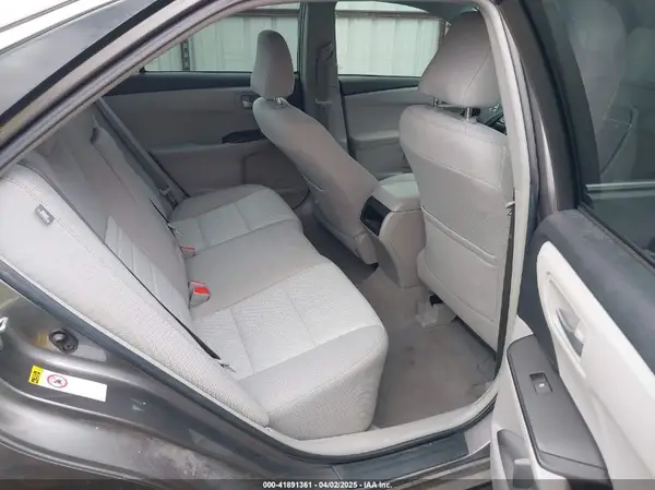 4T1BF1FKXHU660035 2017 TOYOTA CAMRY - Image 8