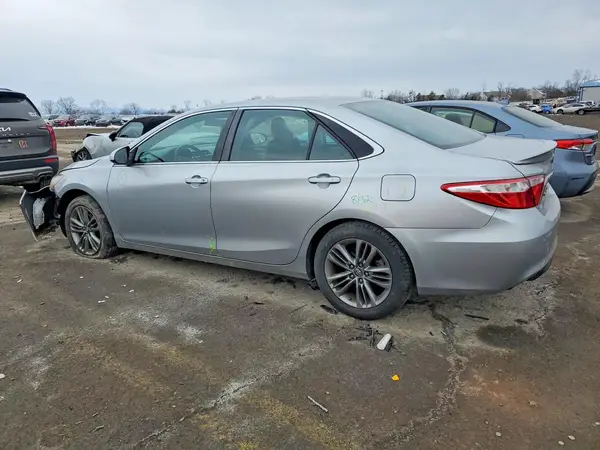 4T1BF1FKXHU662819 2017 TOYOTA CAMRY - Image 2