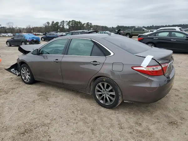 4T1BF1FKXHU663887 2017 TOYOTA CAMRY - Image 2