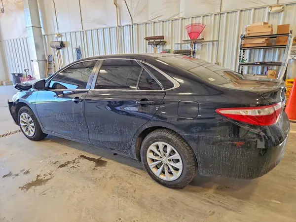 4T1BF1FKXHU665073 2017 TOYOTA CAMRY - Image 2