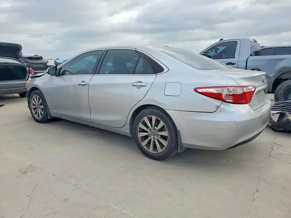 4T1BF1FKXHU667390 2017 TOYOTA CAMRY - Image 2
