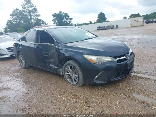 4T1BF1FKXHU671312 2017 TOYOTA CAMRY - Image 1