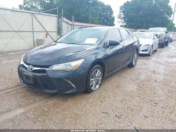 4T1BF1FKXHU671312 2017 TOYOTA CAMRY - Image 2
