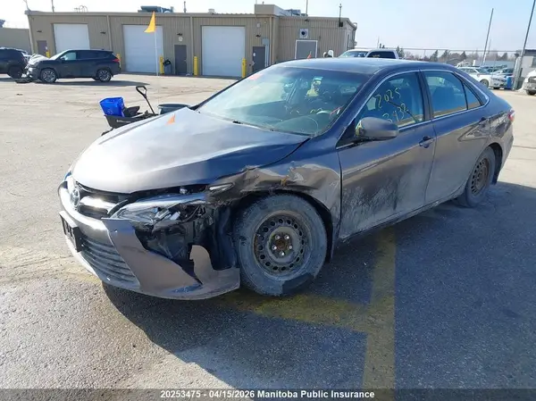4T1BF1FKXHU671455 2017 TOYOTA CAMRY - Image 2