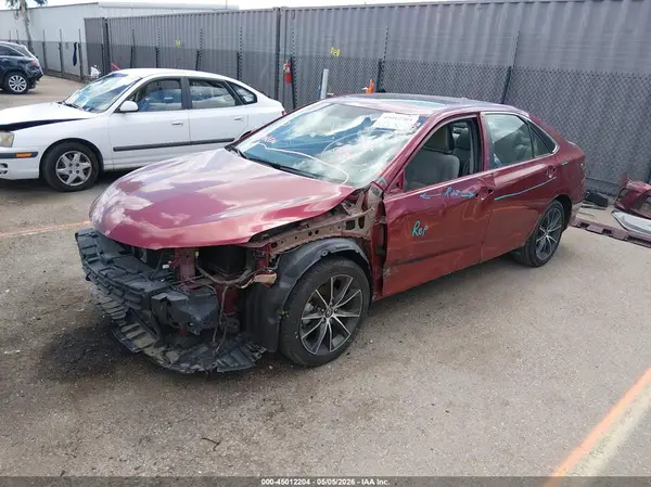4T1BF1FKXHU674498 2017 TOYOTA CAMRY - Image 2