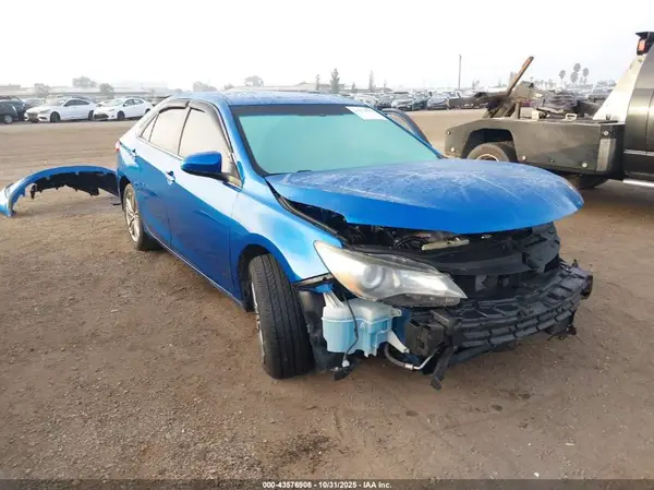 4T1BF1FKXHU675277 2017 TOYOTA CAMRY - Image 1