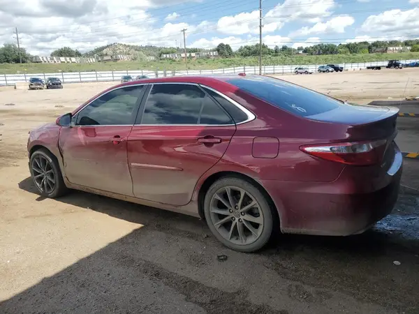 4T1BF1FKXHU676400 2017 TOYOTA CAMRY - Image 2