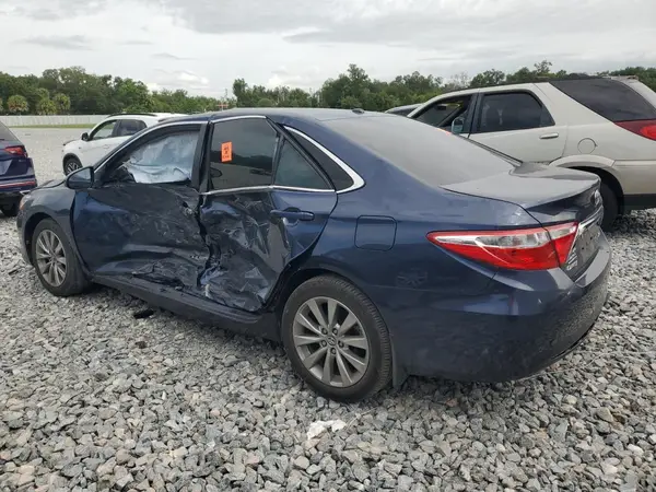 4T1BF1FKXHU679569 2017 TOYOTA CAMRY - Image 2