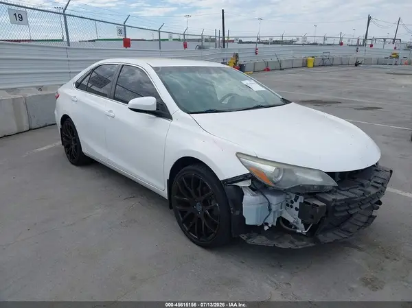 4T1BF1FKXHU679989 2017 TOYOTA CAMRY - Image 1