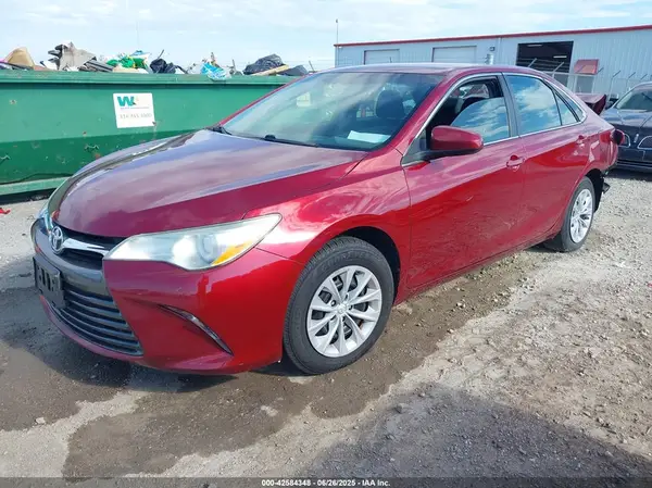 4T1BF1FKXHU680236 2017 TOYOTA CAMRY - Image 2