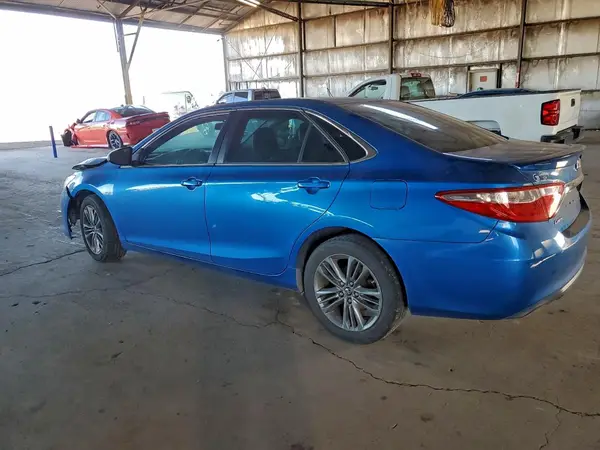 4T1BF1FKXHU682231 2017 TOYOTA CAMRY - Image 2