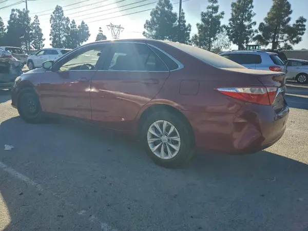 4T1BF1FKXHU683041 2017 TOYOTA CAMRY - Image 2